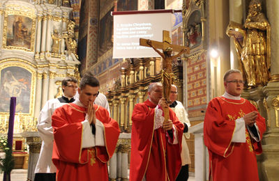 Liturgia Męki Pańskiej w Katedrze Kaliskiej 