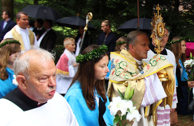 Biskup Łukasz przewodniczył sumie odpustowej w Mikorzynie