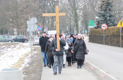 Droga krzyżowa w intencji trzeźwości polskich rodzin