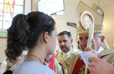  	Bp Edward w Sanktuarium św. Wojciecha w Cieszęcinie