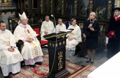 Dziękczynna Eucharystia z okazji jubileuszu 100-lecia III LO im.M.Kopernika w Kaliszu