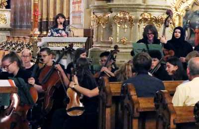 Koncert Chóru i Orkiestry Gymnasium Hammonense z Hamm w Katedrze św. Mikołaja