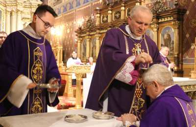 Liturgia Środy Popielcowej w katedrze św. Mikołaja w Kaliszu