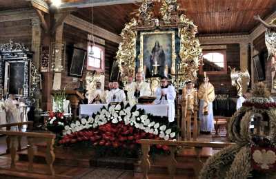 Uroczysta Eucharystia na Pólku pod Bralinem rozpoczęła III Ogólnopolskie Święto Wdzięczni Polskiej Wsi