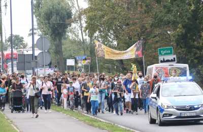 10. Pielgrzymka dzieci i młodzieży do Sanktuarium Matki Bożej Nieustającej Pomocy w Niedźwiadach