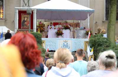 Odpust Matki Bożej Pocieszenia w Lutogniewie