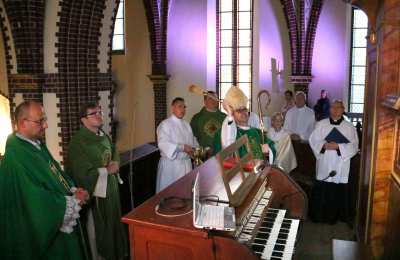 Uroczysta Eucharystia i poświęcenie odnowionych organów w Sycowie