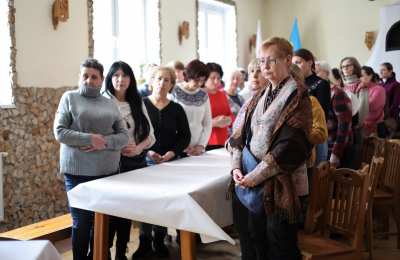 Eucharystia w intencji pokoju w Ukrainie w Kaliskim Domu Opieku Caritas